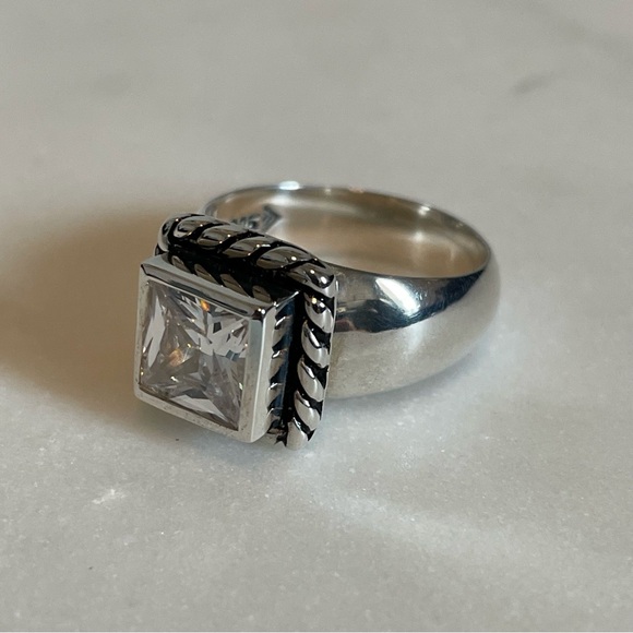 Silpada 925 Sterling Silver CZ Ring with Rope Detail Size 7 - Picture 2 of 2